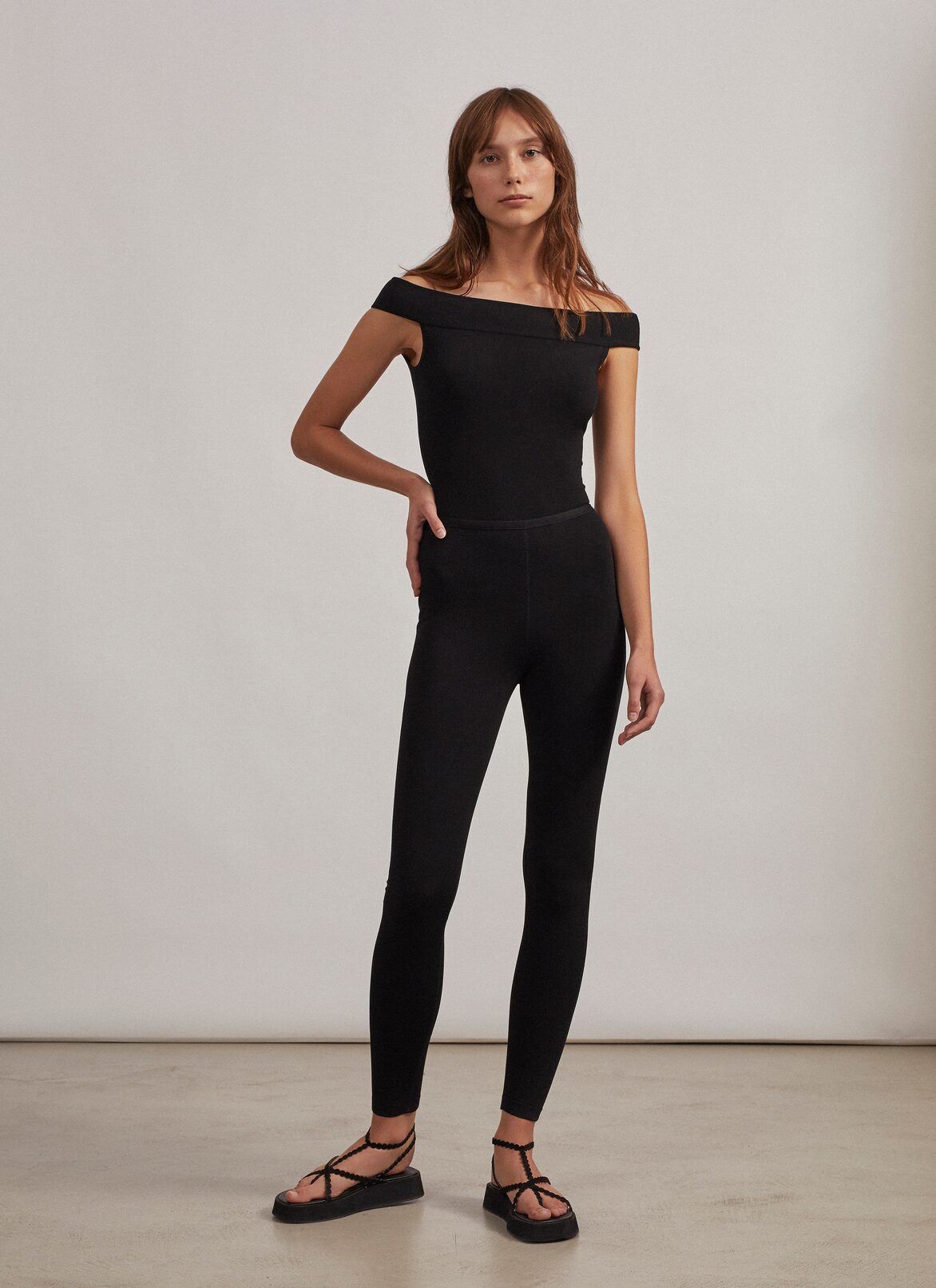 Stretch knit leggings ALAÏA BLACK STRETCH KNIT LEGGINGS